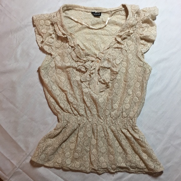 ⭐️Lacey Top💛 - Picture 7 of 7